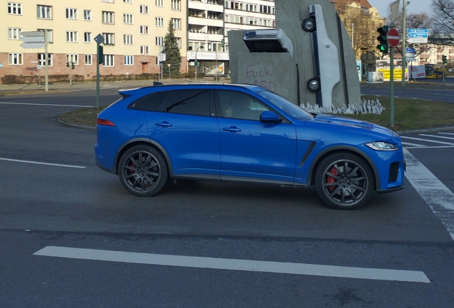 Jaguar F-PACE SVR