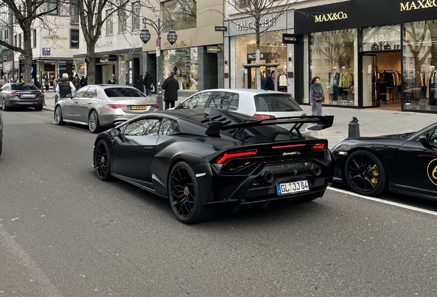 Lamborghini Huracán LP640-2 STO