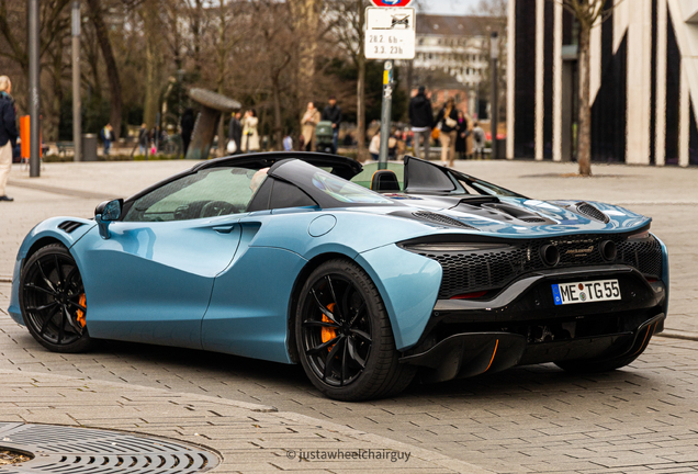 McLaren Artura Spider