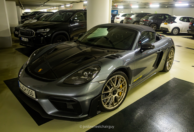 Porsche 718 Spyder RS Weissach Package