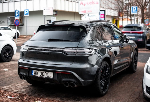 Porsche 95B Macan GTS MkIII