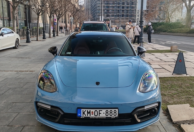 Porsche 971 Panamera Turbo