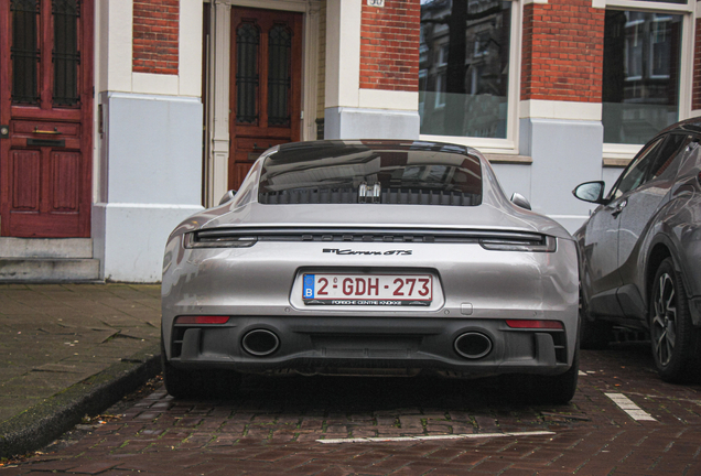 Porsche 992 Carrera GTS