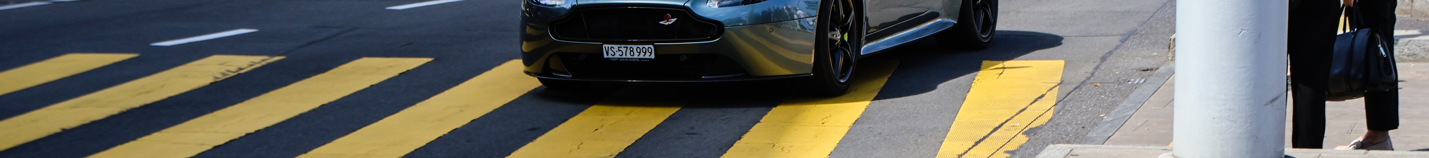 Aston Martin V8 Vantage AMR
