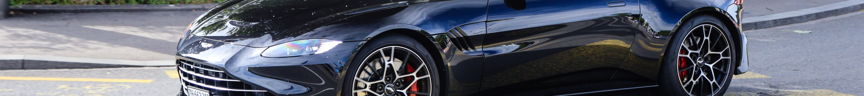 Aston Martin V8 Vantage Roadster 2020