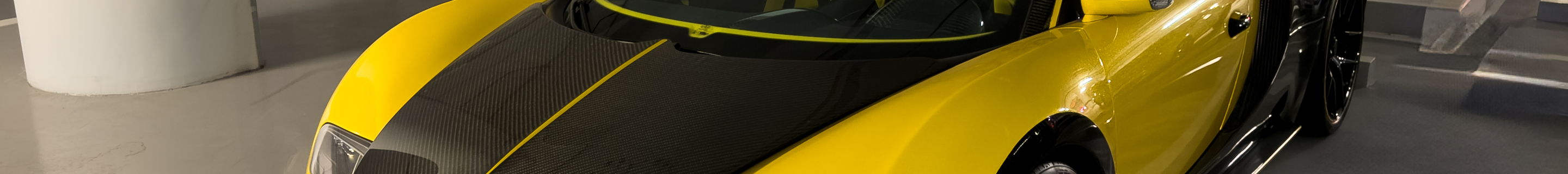 Bugatti Veyron 16.4 Oakley Design