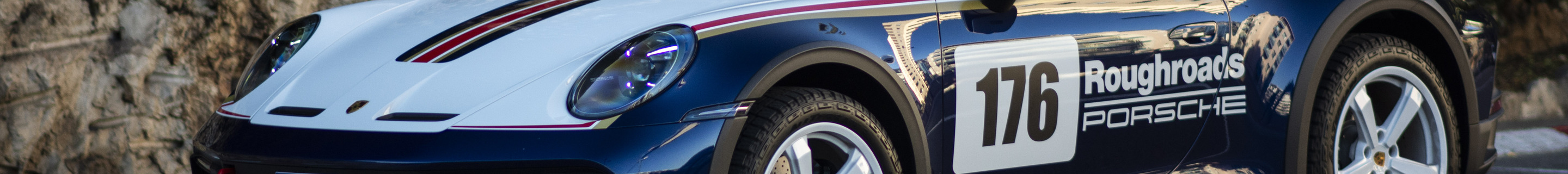 Porsche 992 Dakar