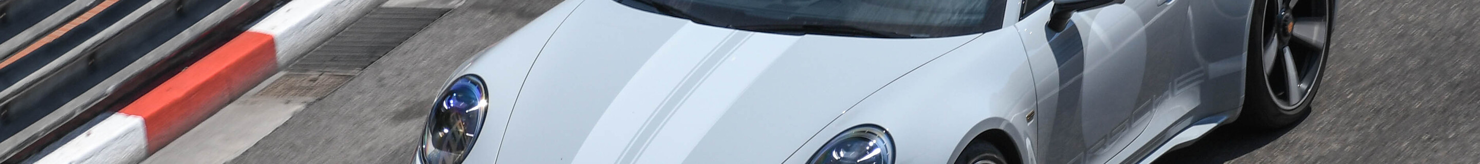Porsche 992 Sport Classic
