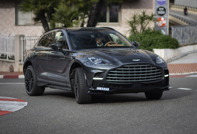 Aston Martin DBX707