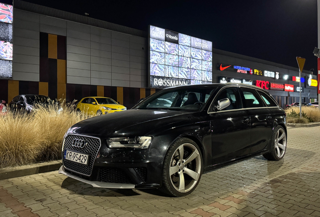 Audi RS4 Avant B8