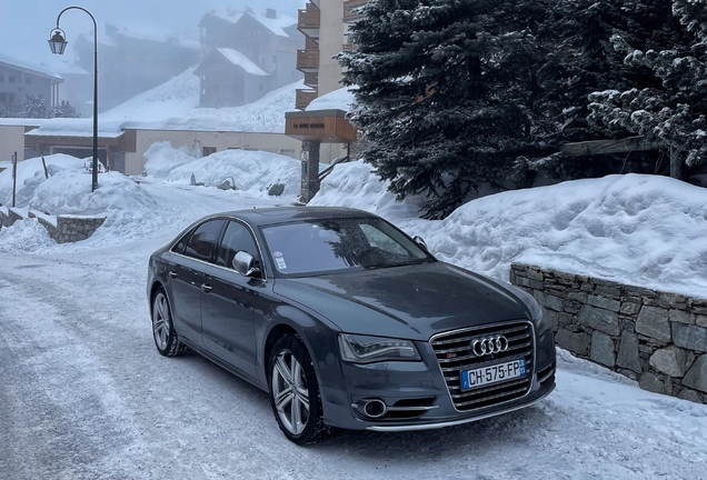 Audi S8 D4