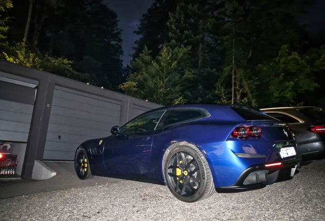 Ferrari GTC4Lusso