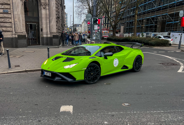 Lamborghini Huracán LP640-2 STO