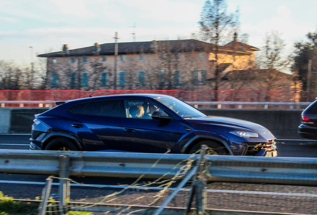 Lamborghini Urus Performante