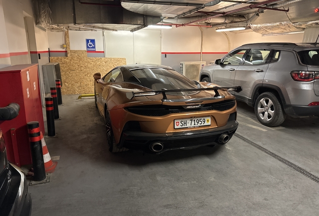 McLaren GT