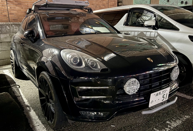 Porsche 95B Macan Turbo