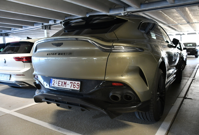 Aston Martin DBX707