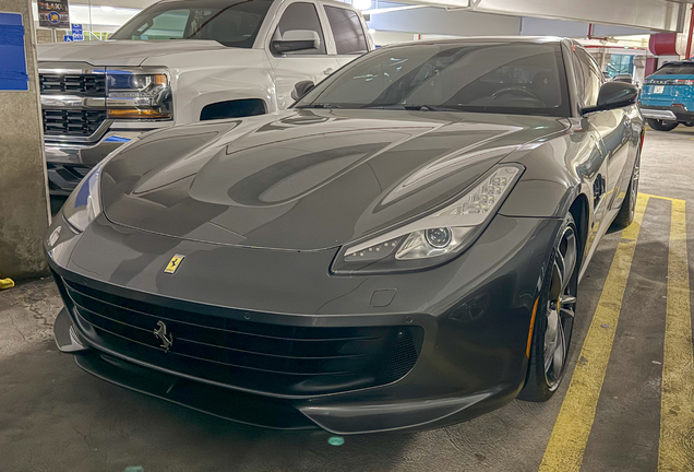 Ferrari GTC4Lusso