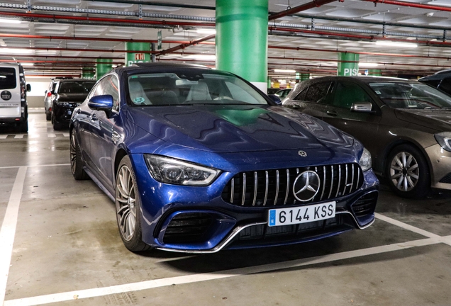 Mercedes-AMG GT 63 X290
