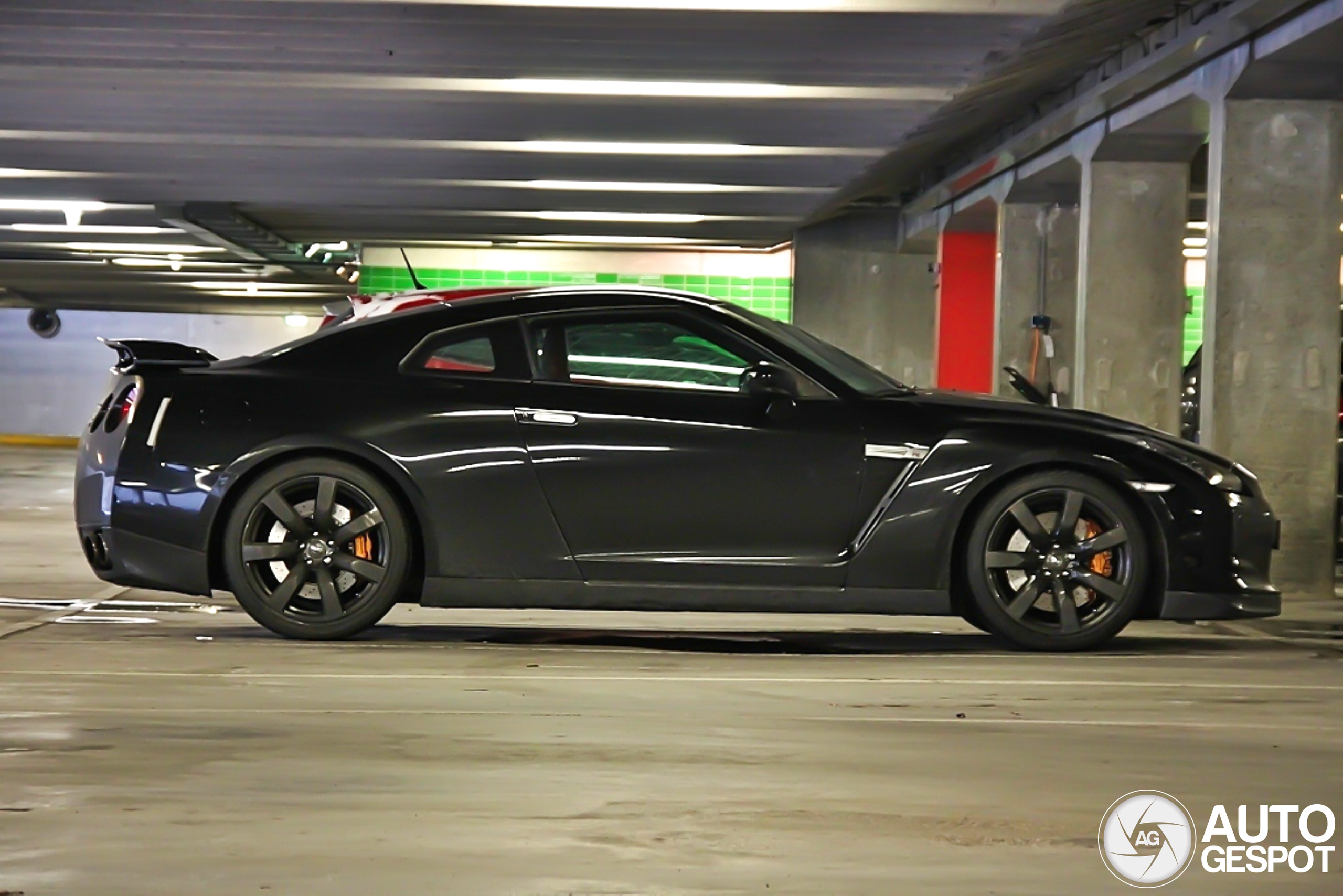 Nissan GT-R 2011