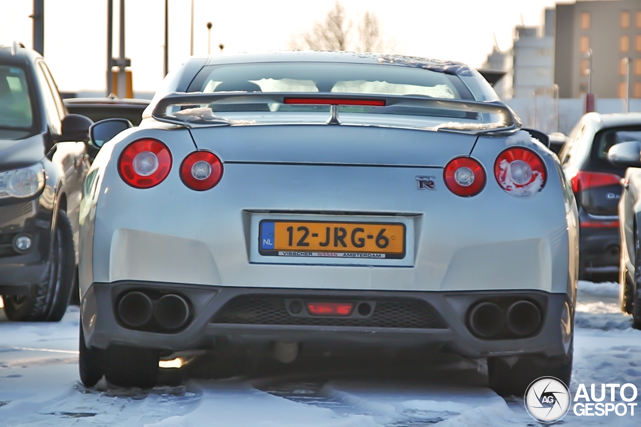 Nissan GT-R