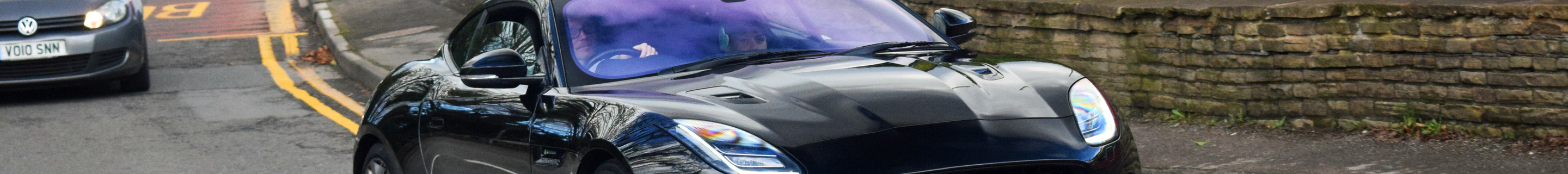 Jaguar F-TYPE P380 Coupé