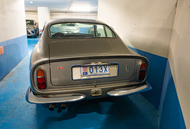 Aston Martin DB6 Vantage MKI
