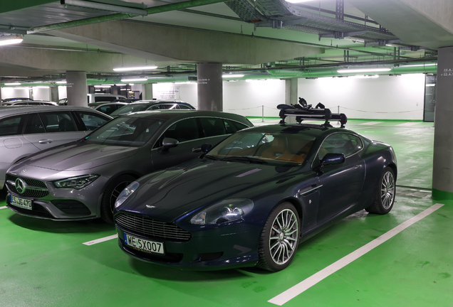 Aston Martin DB9