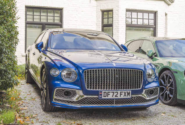 Bentley Flying Spur Hybrid Azure