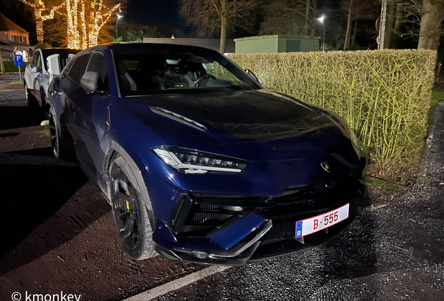 Lamborghini Urus Performante