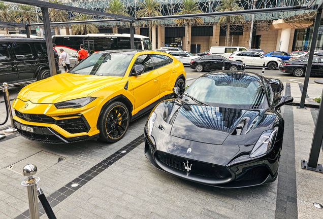 Maserati MC20