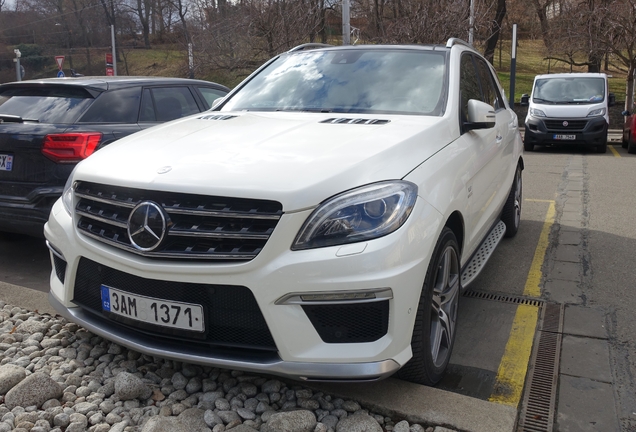 Mercedes-Benz ML 63 AMG W166