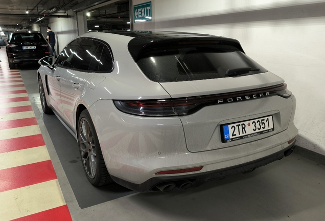 Porsche 971 Panamera Turbo Sport Turismo