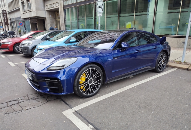 Porsche 972 Panamera Turbo S E-Hybrid