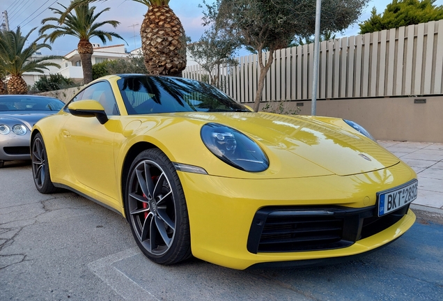 Porsche 992 Carrera 4S