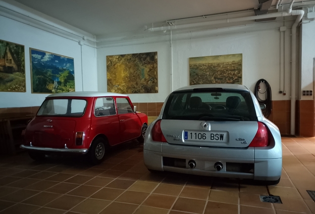 Renault Clio V6