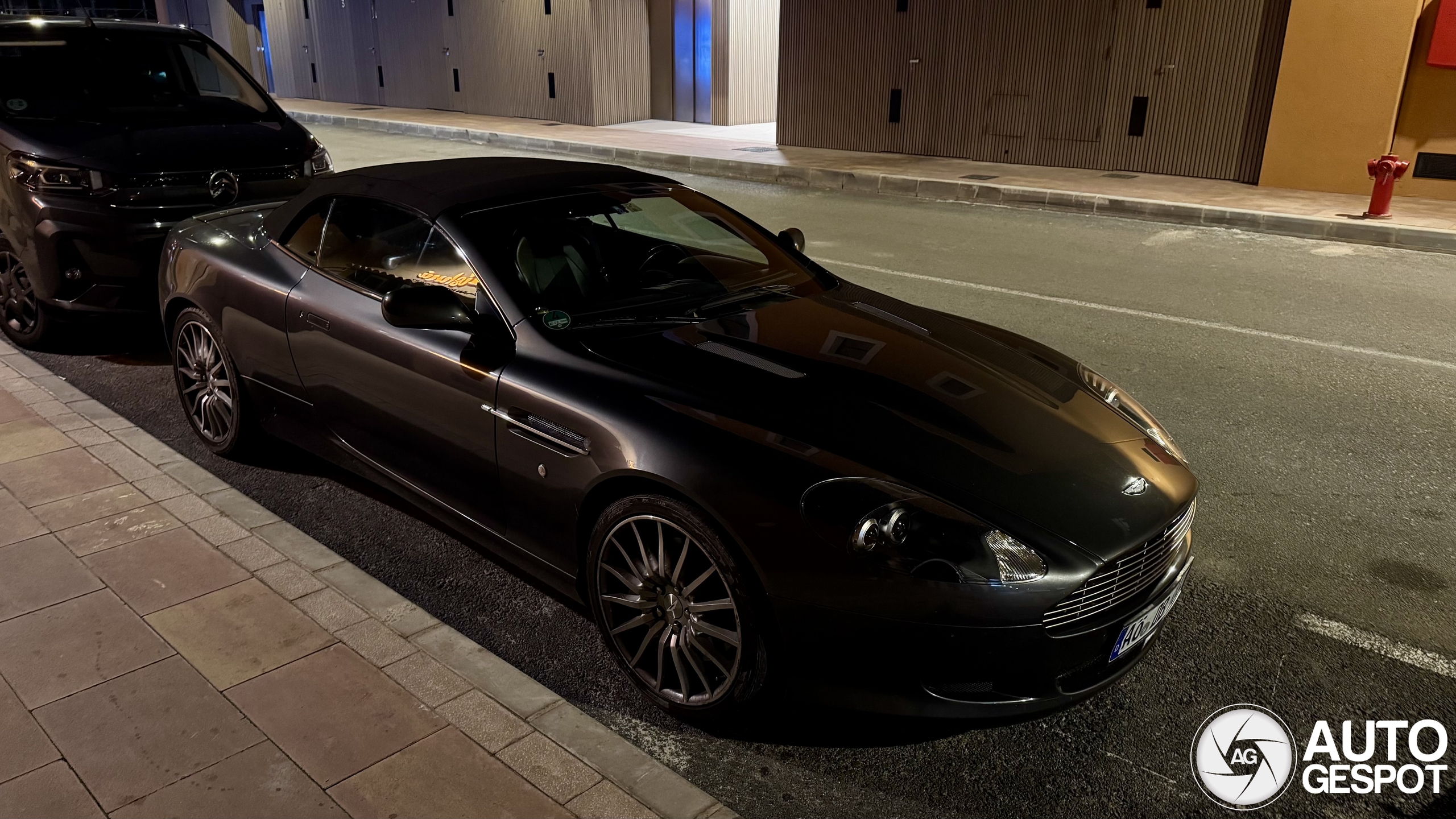 Aston Martin DB9 Volante