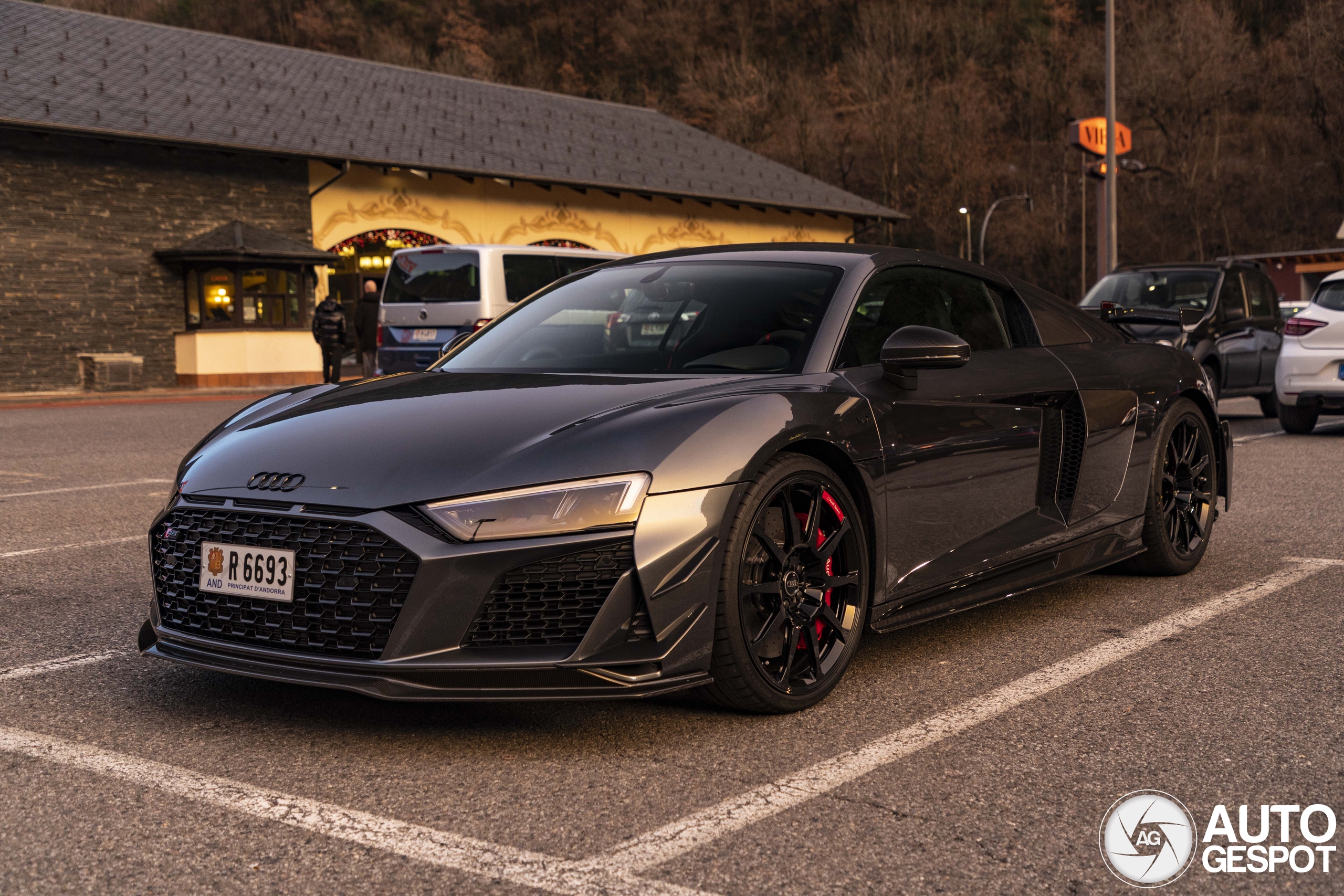 Audi R8 V10 GT RWD