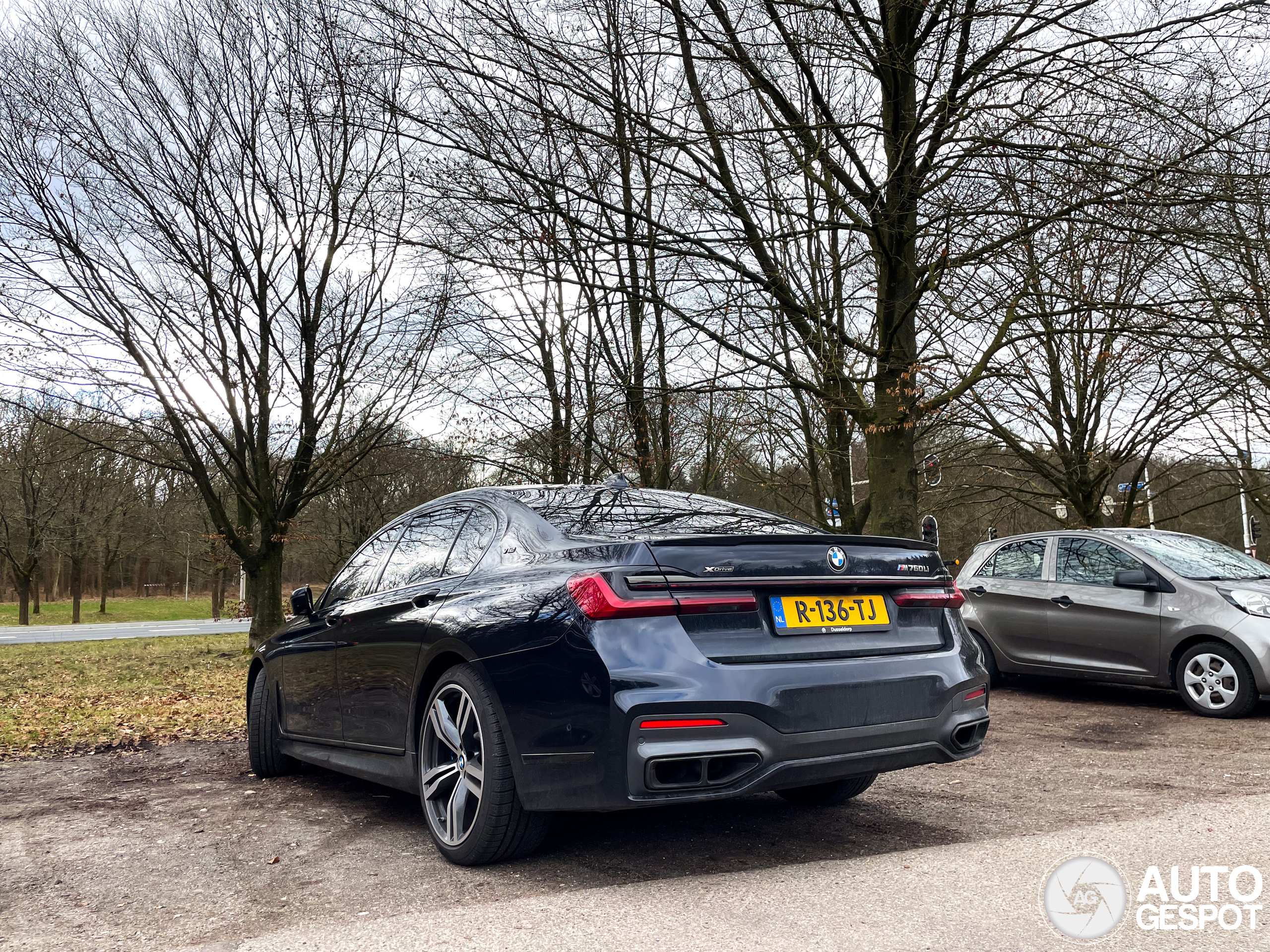 BMW M760Li xDrive 2019