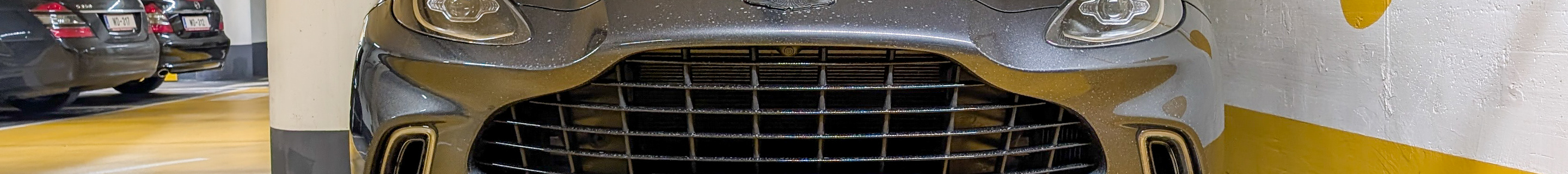 Aston Martin DBX