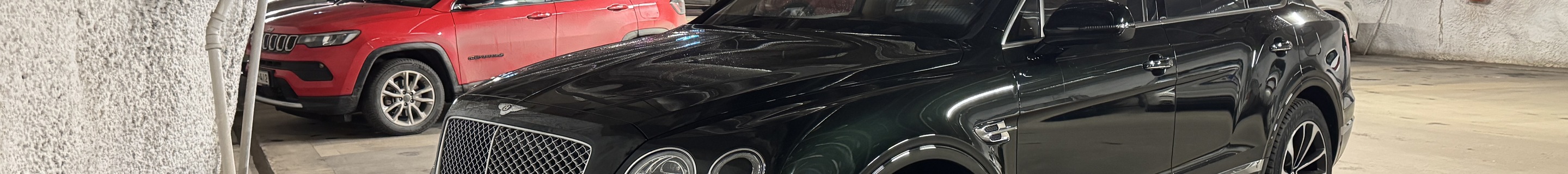 Bentley Bentayga Hybrid