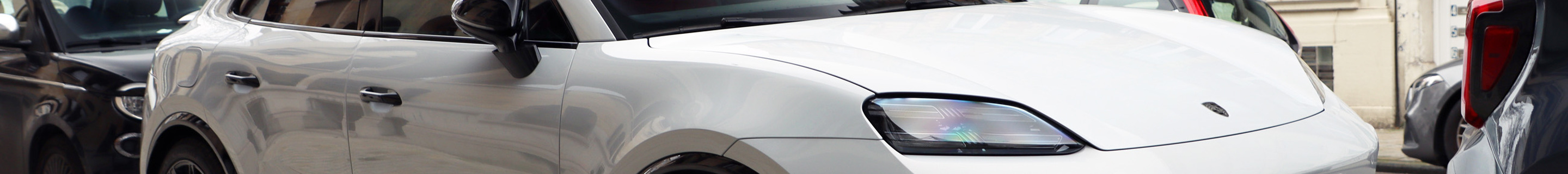 Porsche Macan EV Turbo