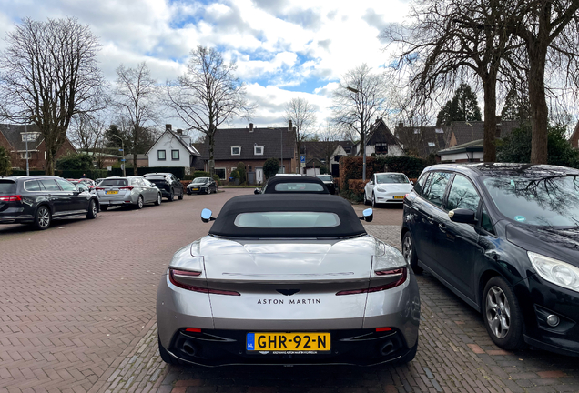 Aston Martin DB12 Volante
