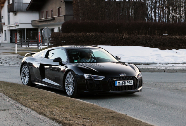 Audi R8 V10 Plus 2015