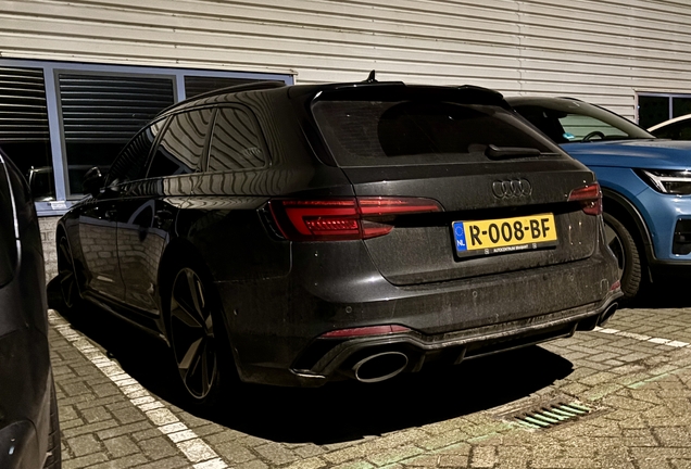 Audi RS4 Avant B9