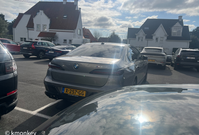 BMW M760e xDrive