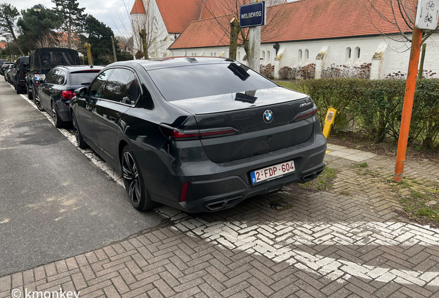 BMW M760e xDrive