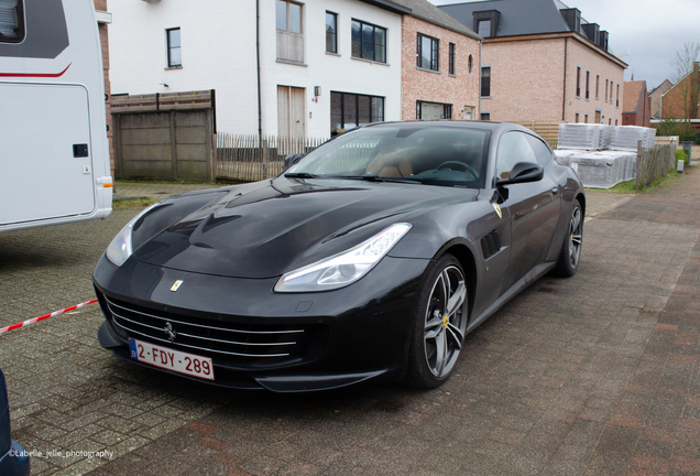 Ferrari GTC4Lusso T