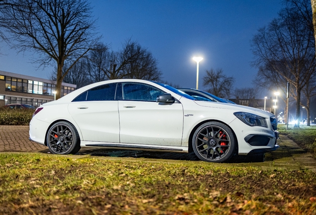 Mercedes-AMG CLA 45 C117