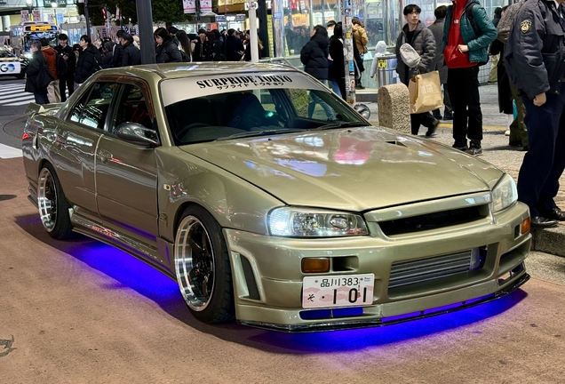 Nissan Skyline R34 Sedan